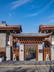 Archway in Xizhou Ancient Town