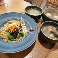 JIU XIANG NAN User Photo