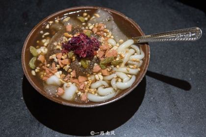 楠火锅(四小区总店)