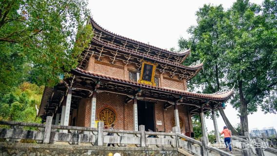 Fujian Private Guided 1-Day Tour Guanghua Temple Meizhou Island Mazu Temple