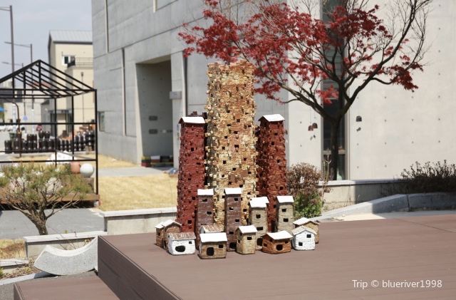 Icheon Pottery Village
