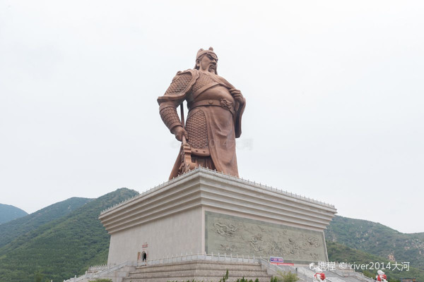 關公武将像 高約48cm 關公武将像 高約48cm 山西關羽老家花2億元建起關