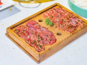 在渝里·重庆火锅(解放碑好吃街店)