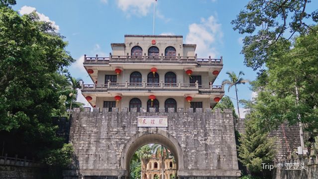 Liancheng Fortress Ruins - He Youyiuan (Zhengguan Battery)