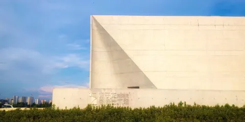 謝子龍影像藝術館