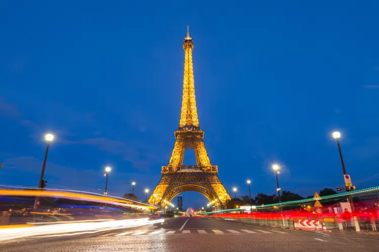 Top 50 Night Attractions in Paris