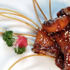 荖猎户·中华原烹雅宴艺术餐厅 User Photo