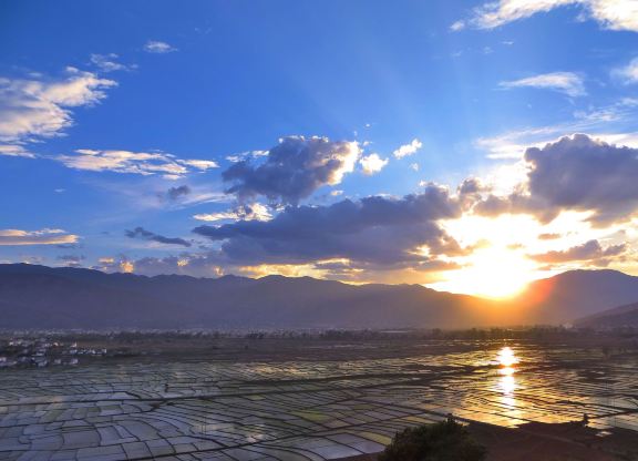 Chenghai Lake