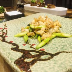 荖猎户·中华原烹雅宴艺术餐厅 User Photo