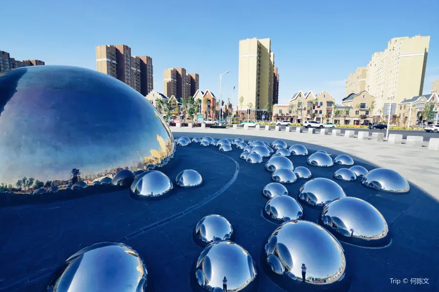 Big oil Bubble Sculpture