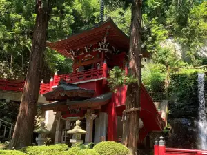 Daishoji Temple (Nakano Fudoson)