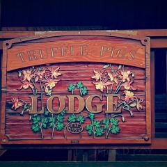 Truffle Pigs Bistro & Lodge 여행 사진