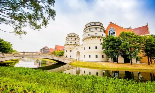 Mingyue Lake European Style Town