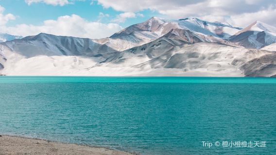 Baisha Mountain - Baisha Lake