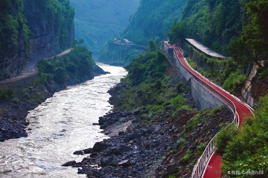Chishui River Valley Tourist Highway