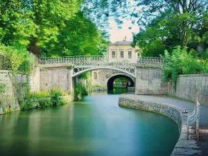 travel guide to bath Sydney Gardens