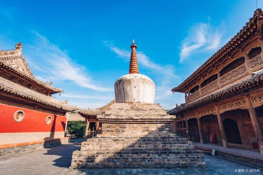 Qutan Temple