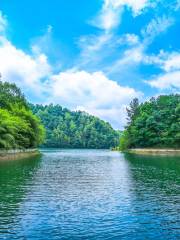 Yuanyang Lake