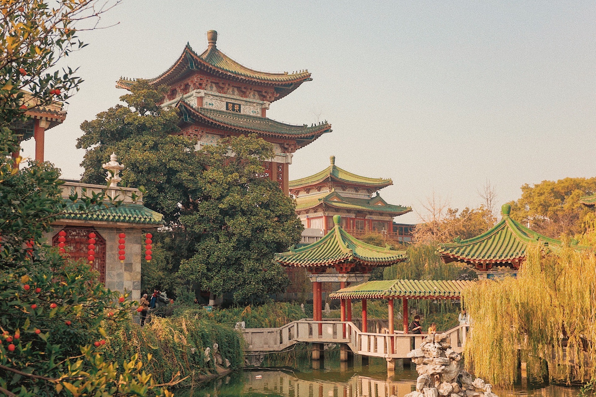 Must-try local experiences