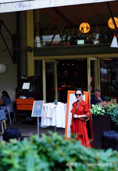 Menza Restaurant and Cafe