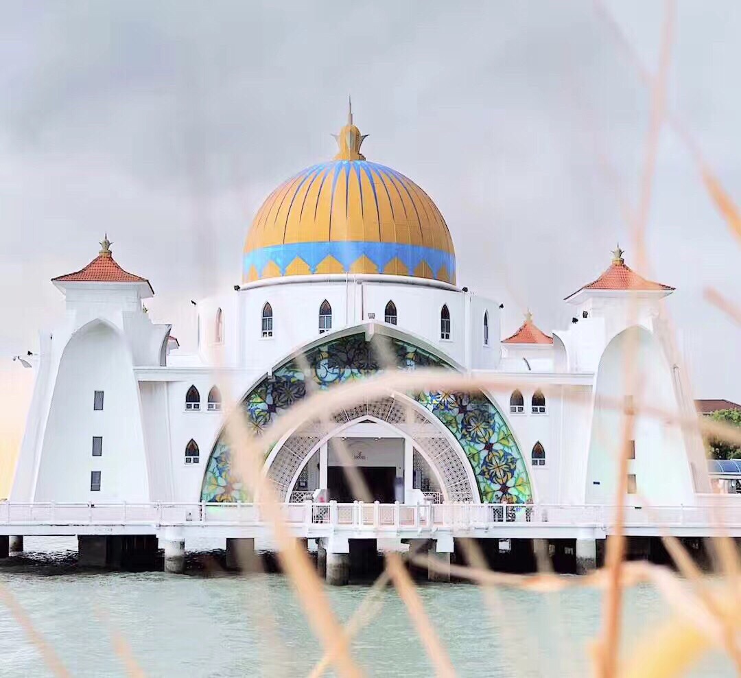 Malacca Straits Mosque Travel Guidebook Must Visit Attractions In Malacca Malacca Straits Mosque Nearby Recommendation Trip Com