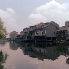 六户人家渔家乐 User Photo