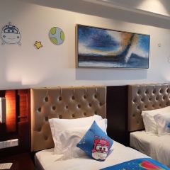 Lobby Bar of the Dess Hotel in Venice, South China User Photo
