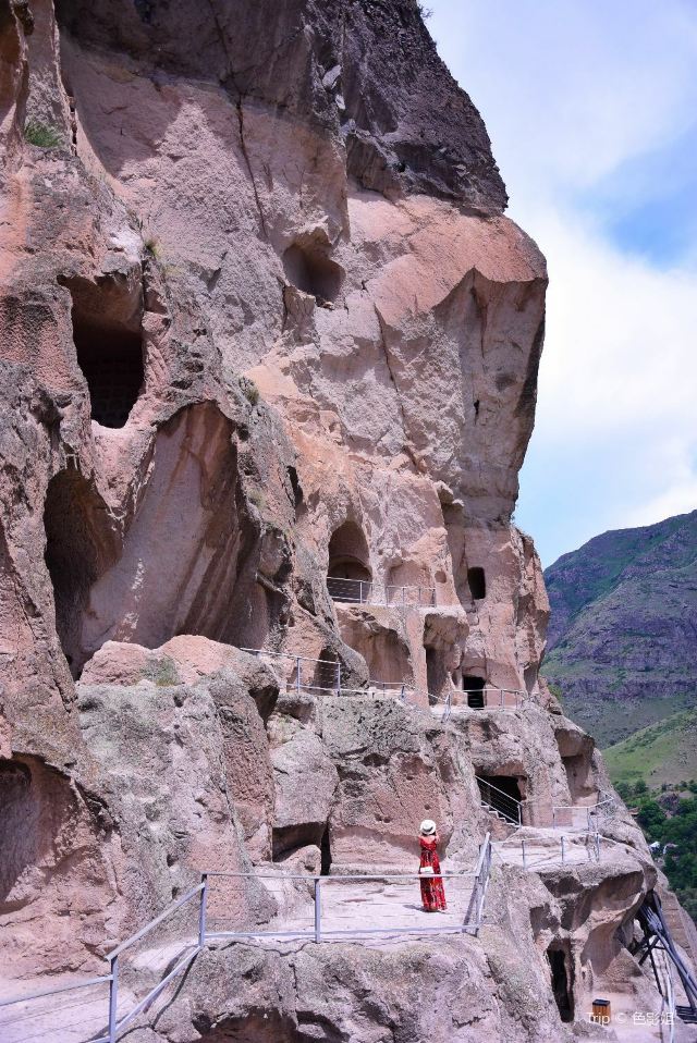 Vardzia