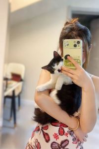 Hebaikaishuidexiaoxiannv