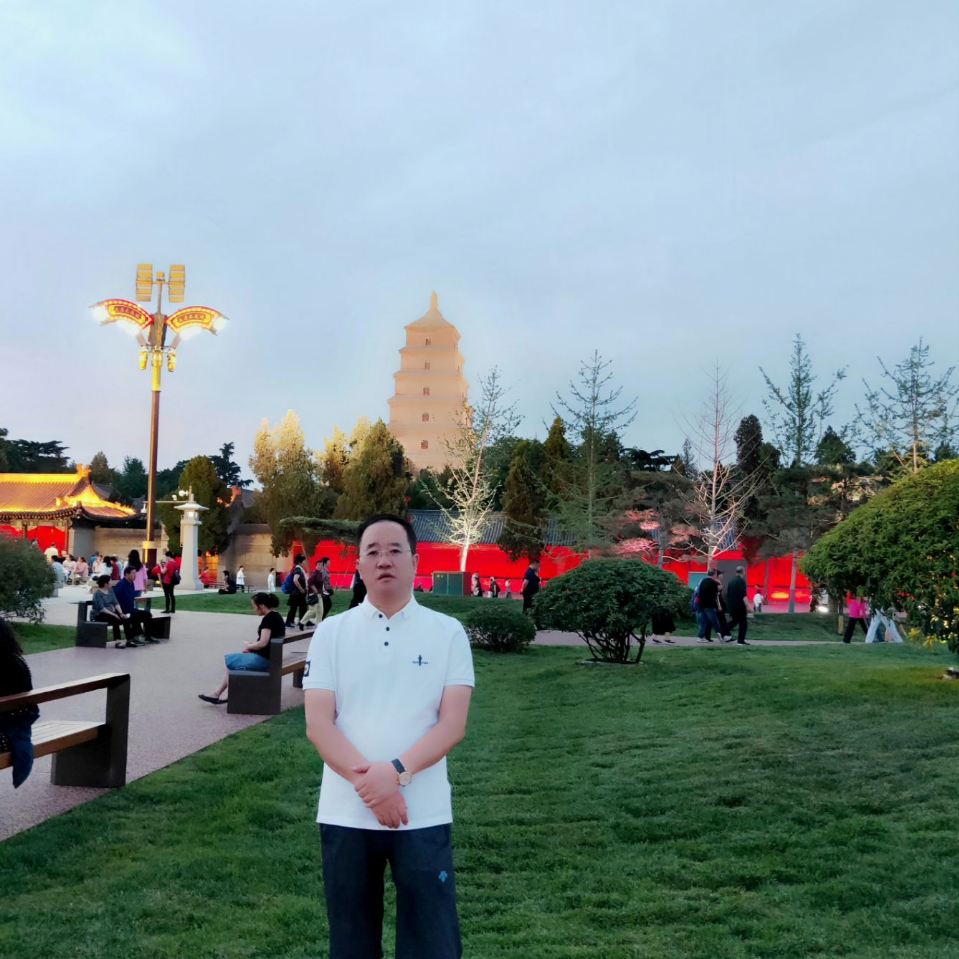 user-avatar