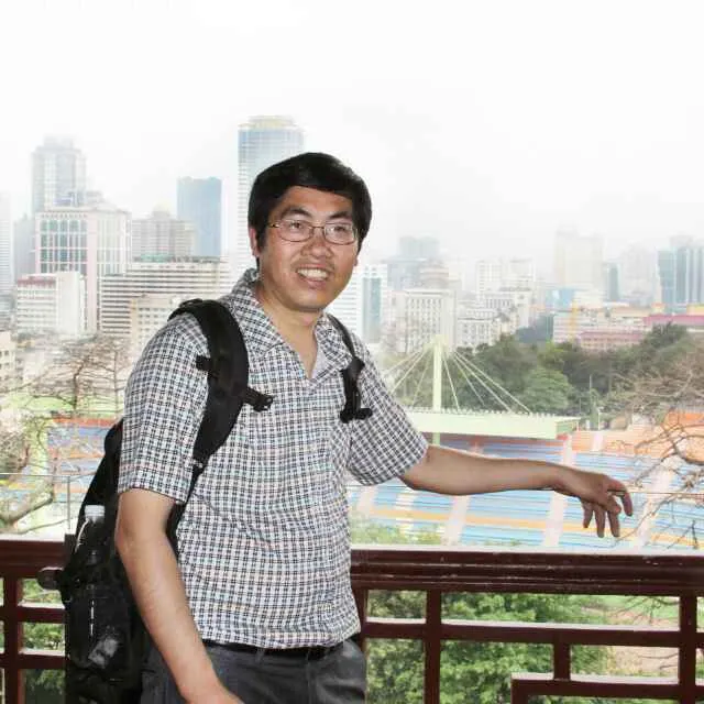 user-avatar