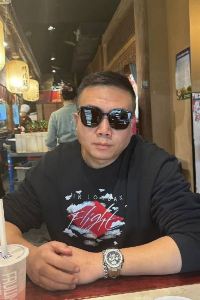 Tomás Yang 珠海情侶路海濱泳場亞朵X飯店優惠