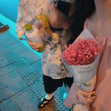user-avatar