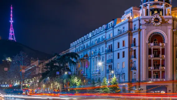 Zorba & Bond Boutique Hotel в старом Тбилиси