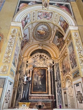Unmissable Vatican Experience: My Thoughts on the Sistine Chapel Tour.