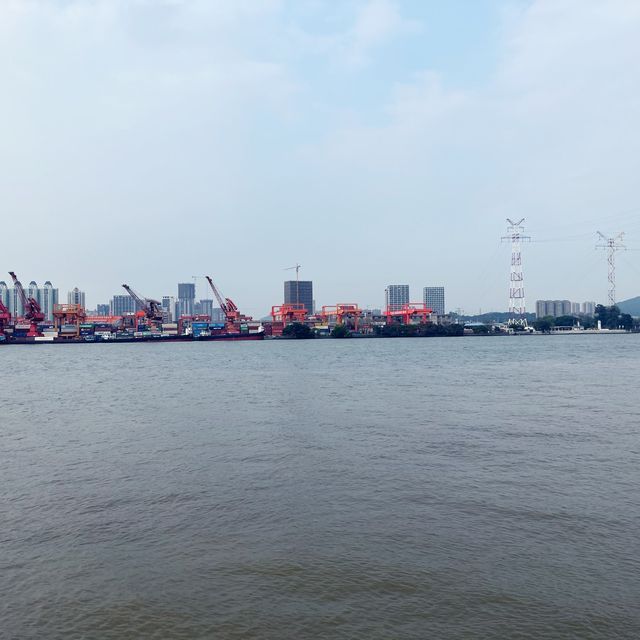 Take a boat ride to an island in Guangzhou