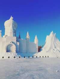 Harbin Snow Sculpture Park, China🇨🇳✈️☃️❄️