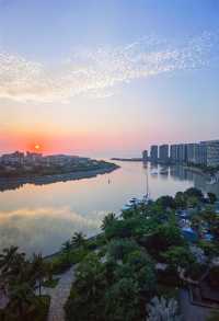 270-degree invincible sea view terrace ❗️ Enjoy the suite at Pullman Oceanview Bay Hotel Haikou.