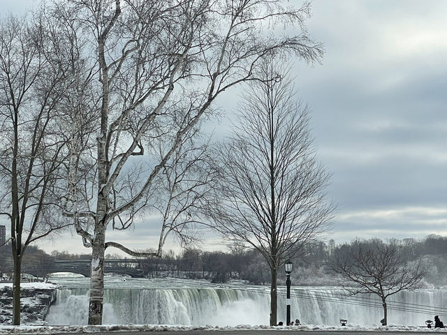 Winter at Niagara Falls 🌈