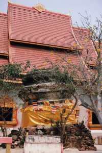 Laos, the lost paradise of Southeast Asia, has beautiful scenery everywhere in the Golden Triangle.