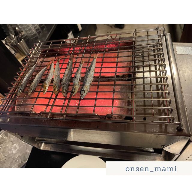 宿泊者はラウンジのお酒、おつまみが食べ飲み放題🍶
