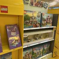 레고랜드 굿즈들을 파는 BIG Shop 