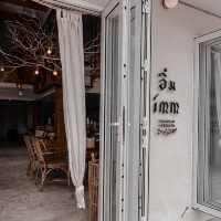 อิ่ม imm ร้านกาแฟบรรยากาศสบายในหลังสวนชุมพร