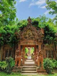 The Terracotta Garden At Lamphun