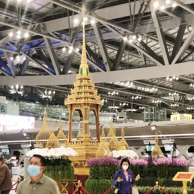 Massive and well designed airport 