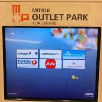 🇲🇾 Mitsui Outlet park