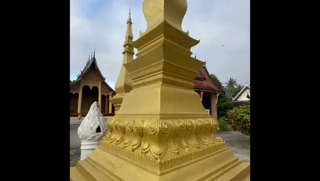Wat Sensouk and Golden Stupas 
