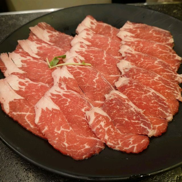 超夯の燒肉 中山店 頂級和牛燒肉吃到飽

