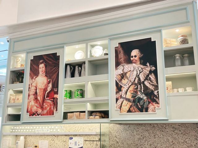 European themed wall art