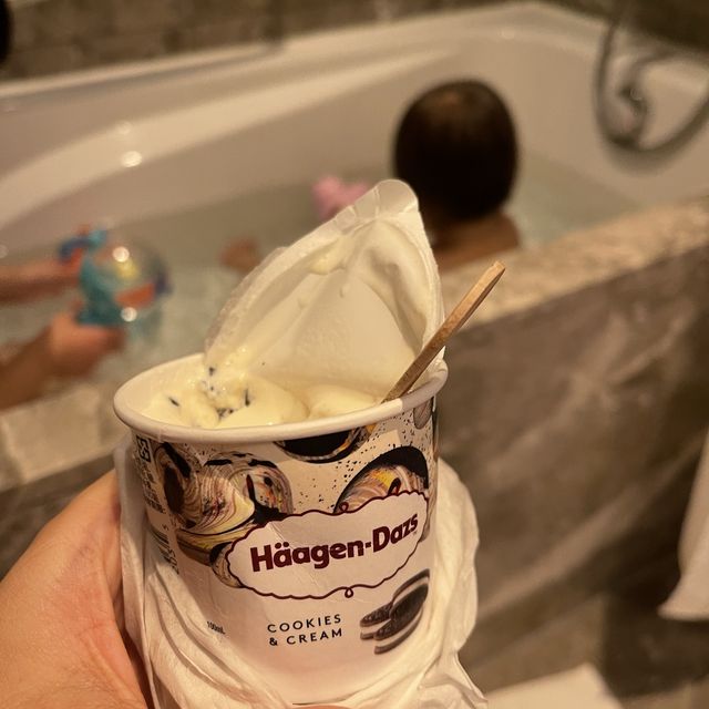 恐龍主題Staycation！恐龍公仔x沙發仔x浴袍